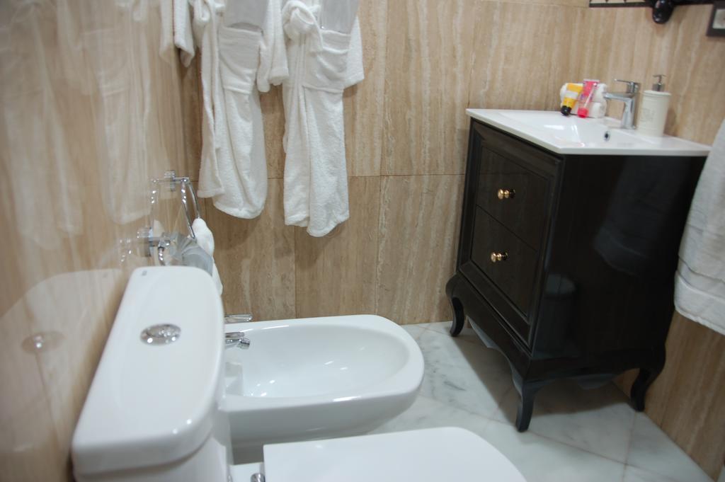 Luxury Apartment Plus Ultra Seville Exterior photo