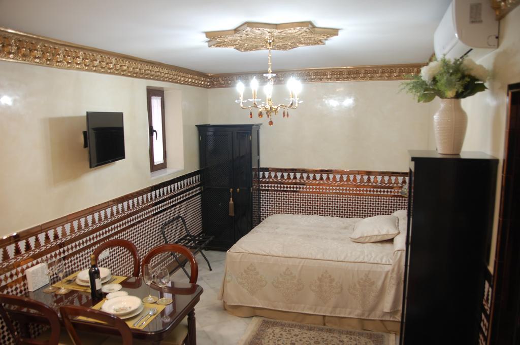 Luxury Apartment Plus Ultra Seville Exterior photo
